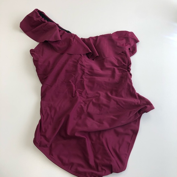 Burgundy one piece one shoulder swimsuit - Picture 4 of 4